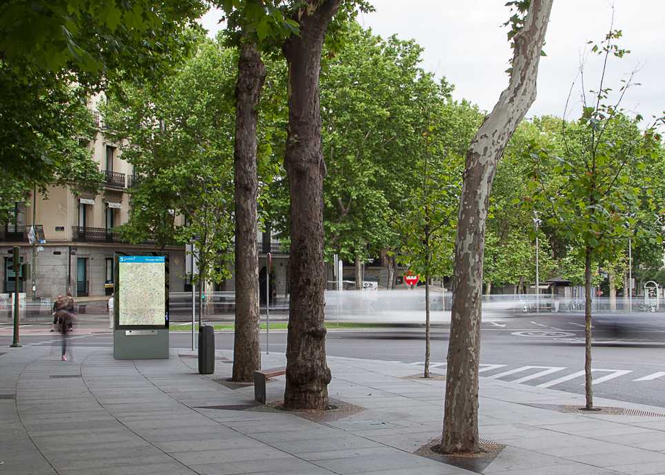 mobilier urbain madrid