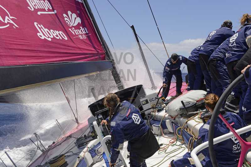 logoUK-CMJN-signature