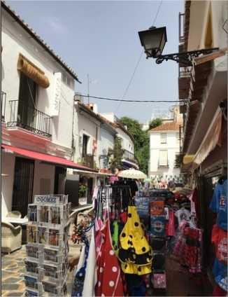 real-shopping-in-madrid-hellomyguide-google-chrome