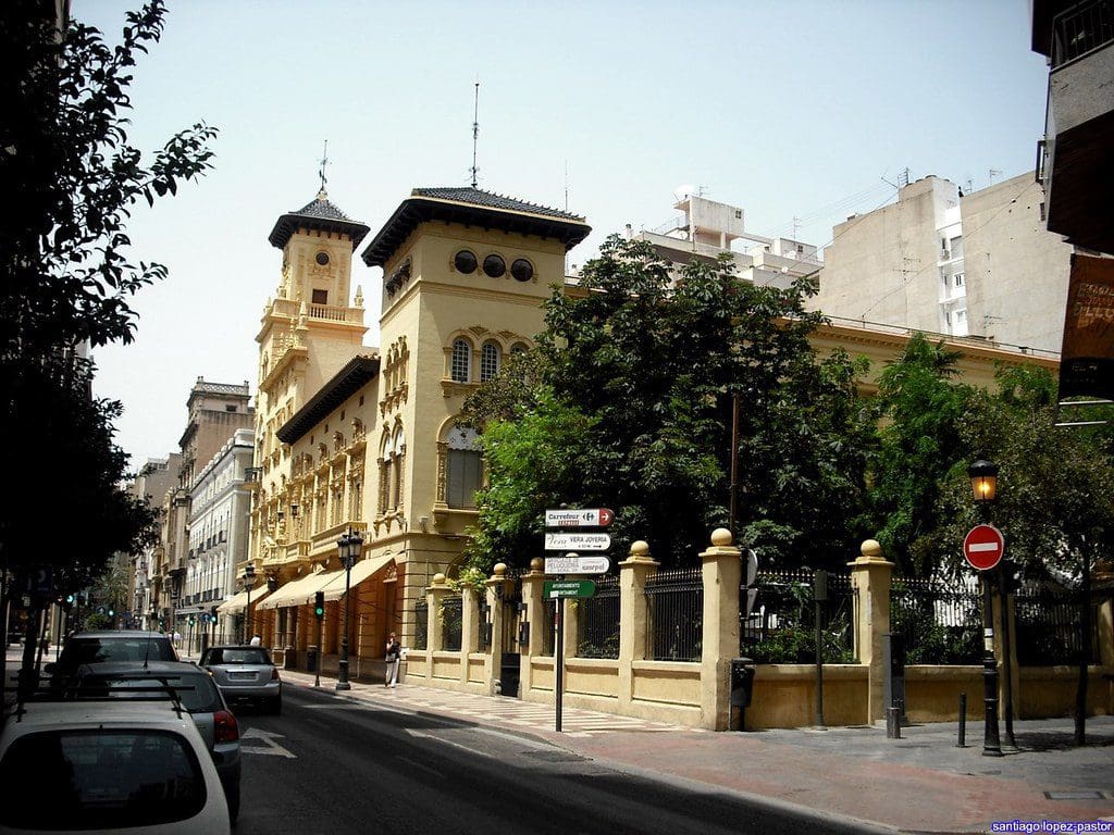 11994791655_276055cc36_b