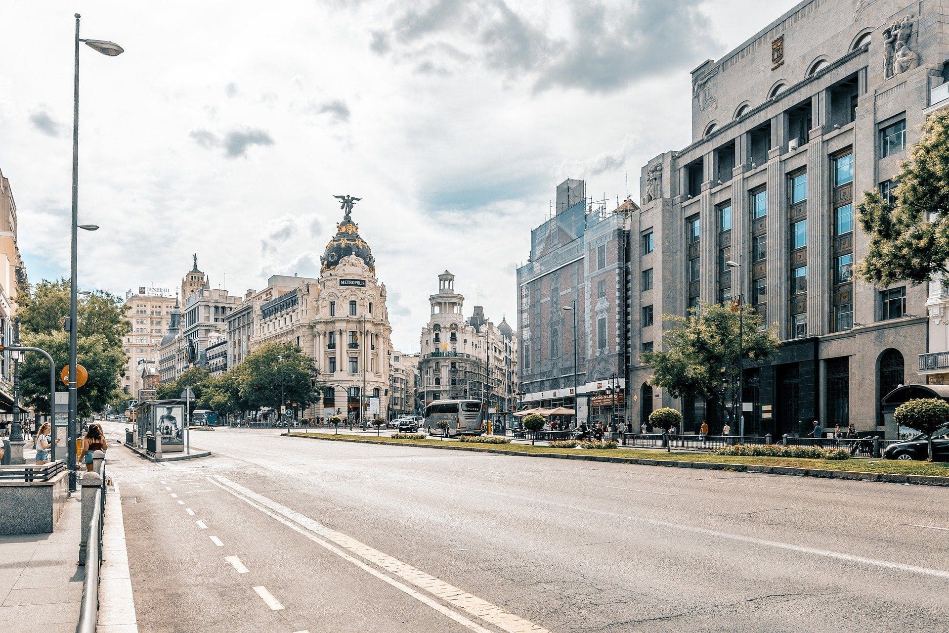 madrid-3952068_1920