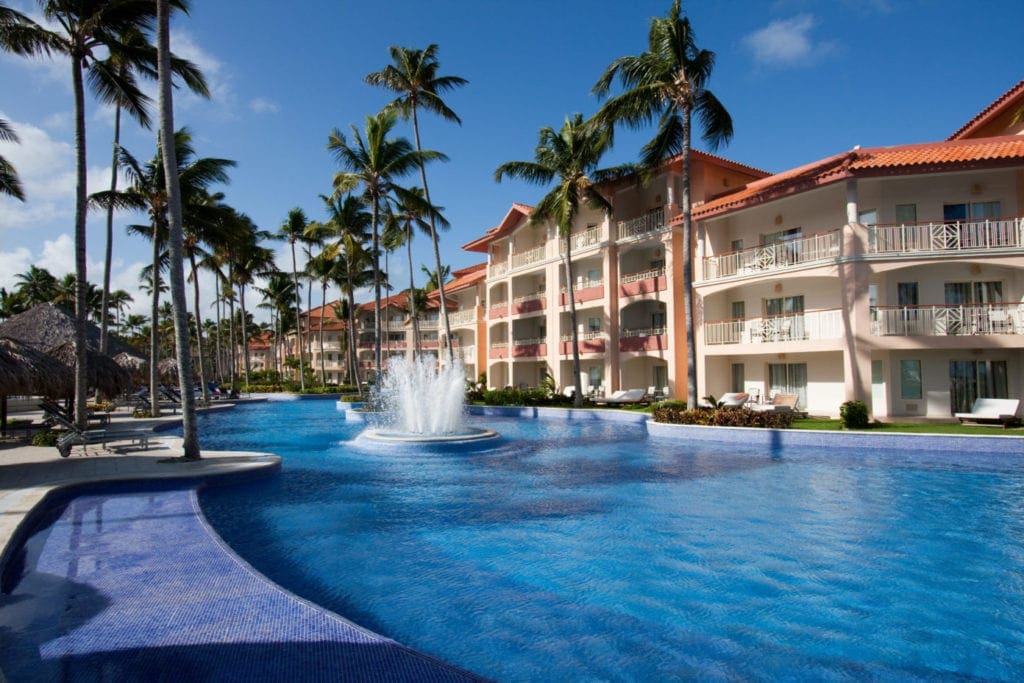 hotel-lujo-fuente-shutterstock-1024x683