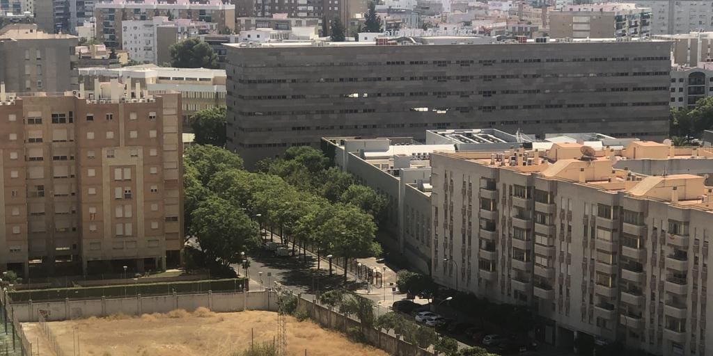 Solar-para-la-residencia-en-Sevilla