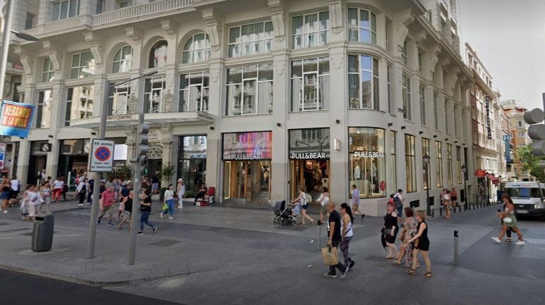 Pull-and-bear-gran-via-fuente-google-maps