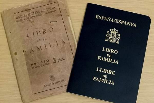 Libro de familia