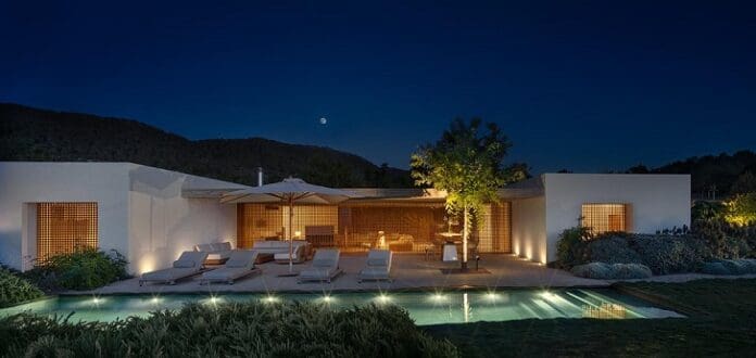 Caledonian-Ibiza-728