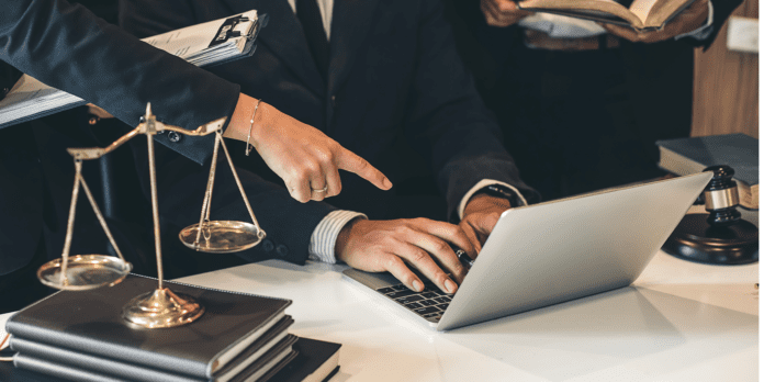 MenorcaLEGAL un cabinet d'avocat multilingue à Menorca