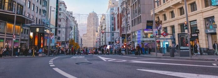gran-via-madrid-calle-comercial-980
